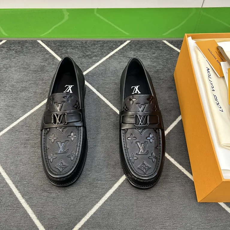 Louis Vuitton Shoe 